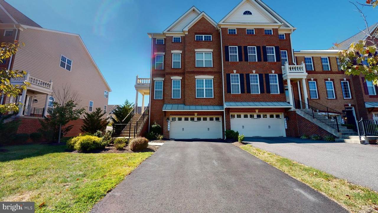 4513 Grazing Way - Photo 1