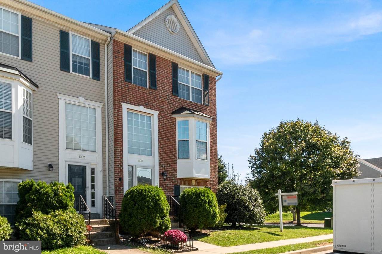 1900 Fieldstone Way - Photo 1