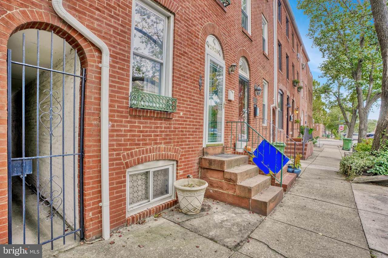 2928 Elliott Street - Photo 1