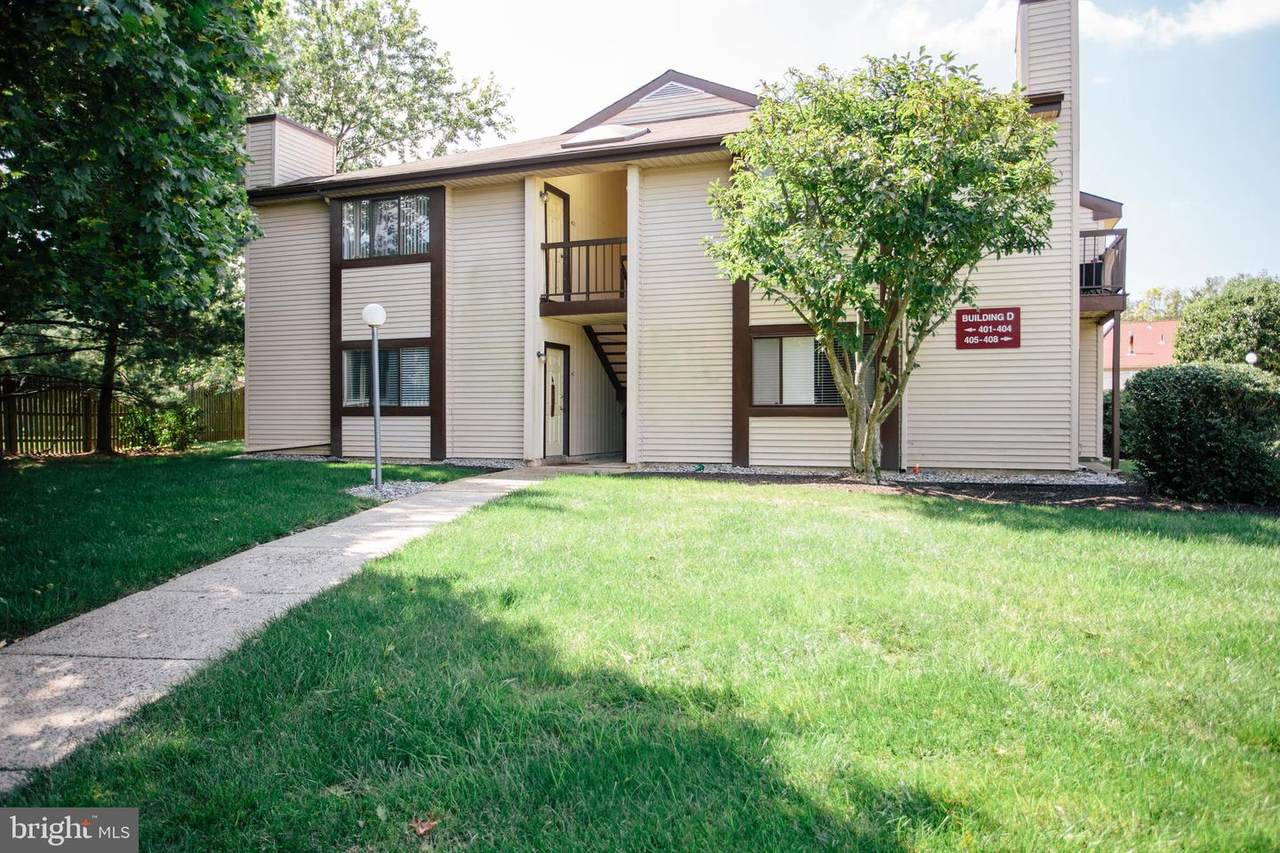 401 Lucas Lane - Photo 1