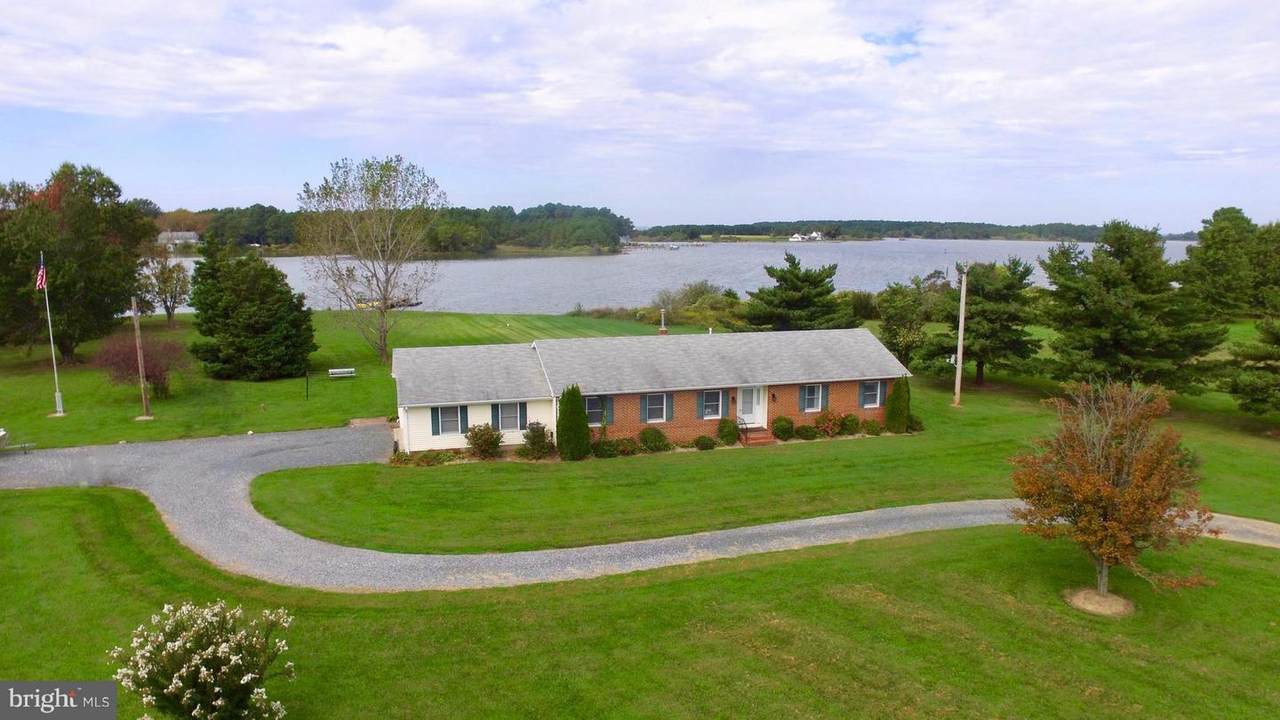 6040 Corners Wharf Road - Photo 1
