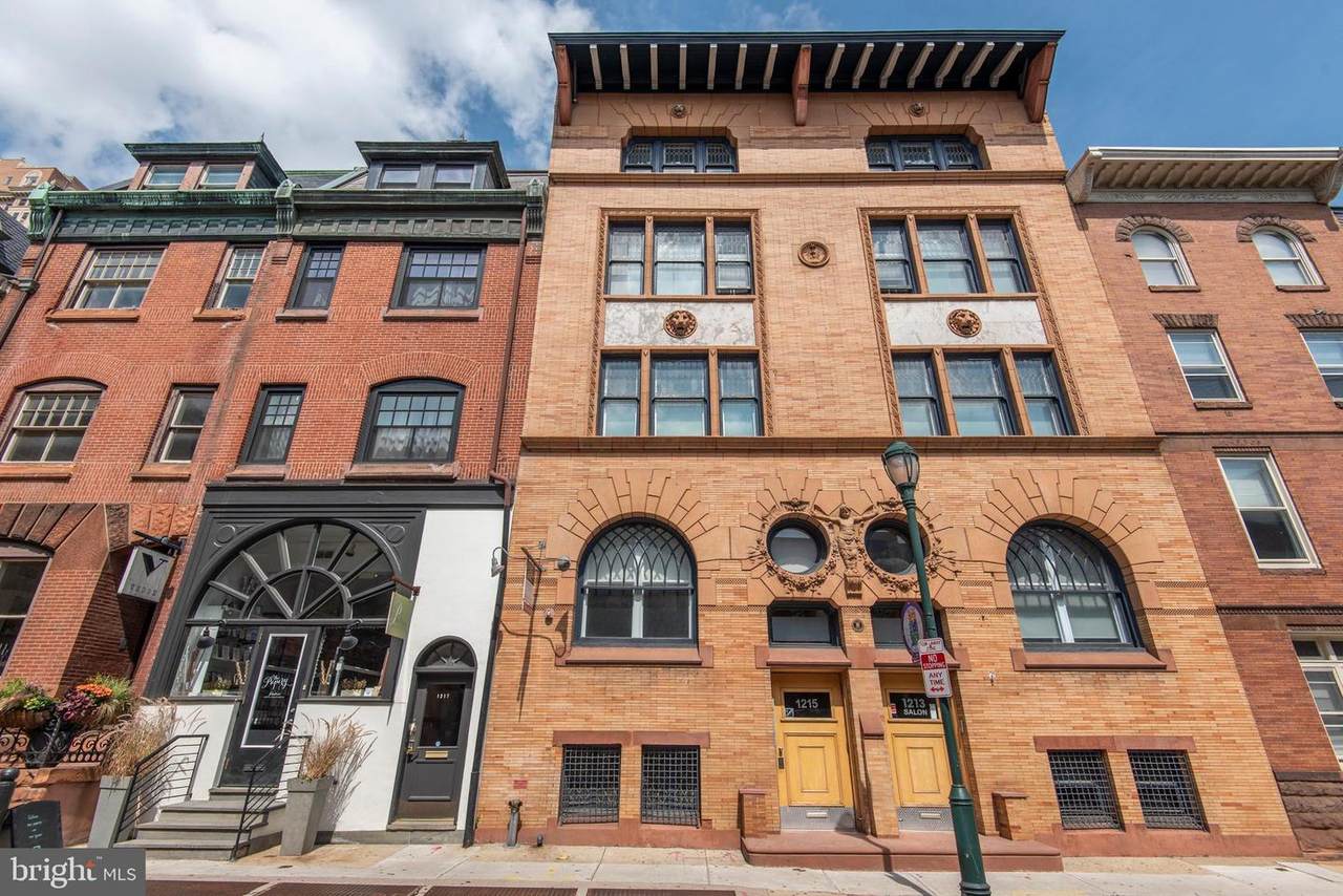 1215 Locust Street - Photo 1