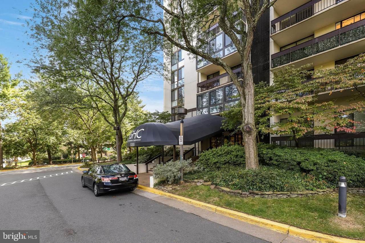 5300 Holmes Run Parkway - Photo 1