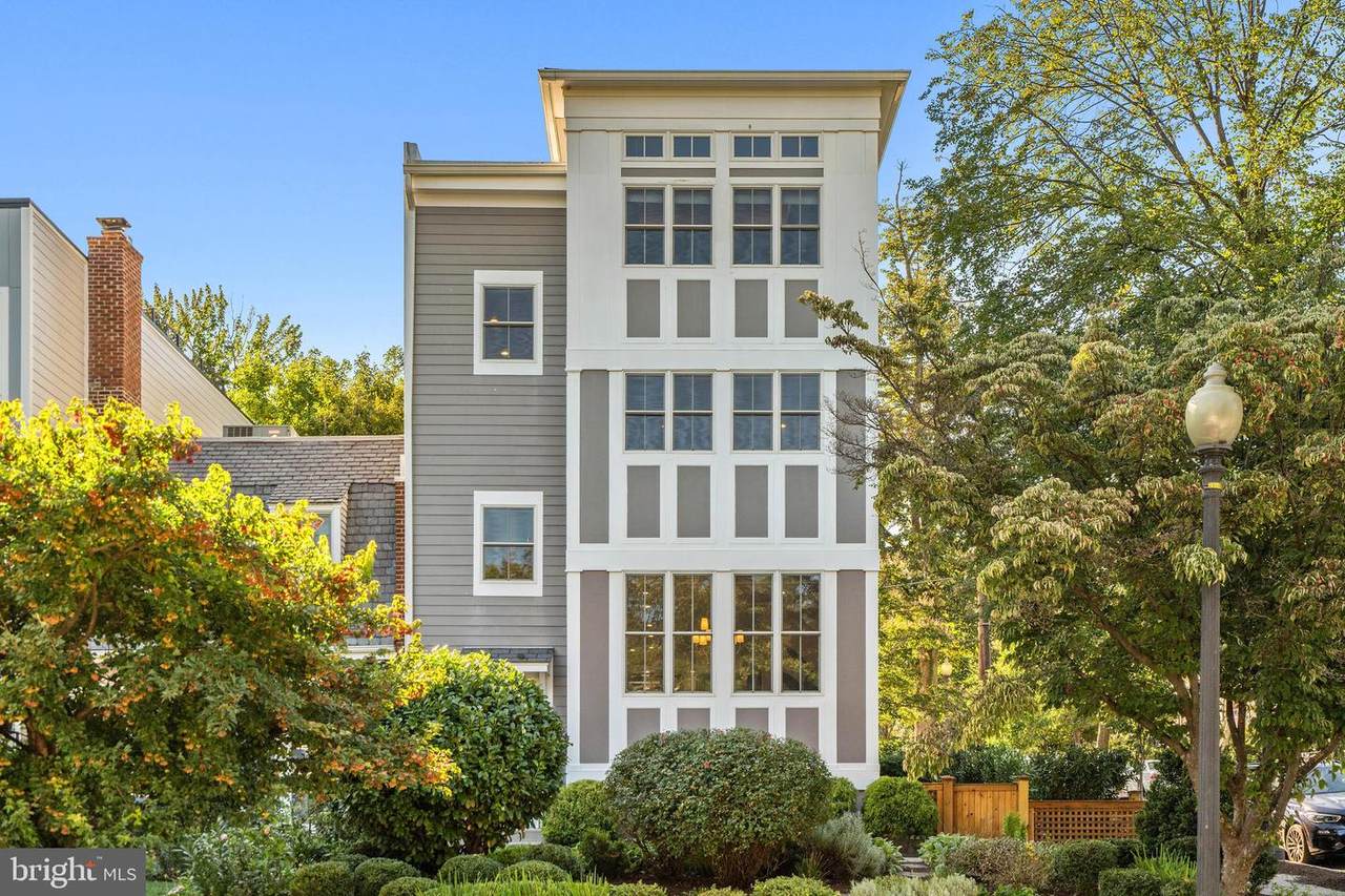 3700 T Street - Photo 1