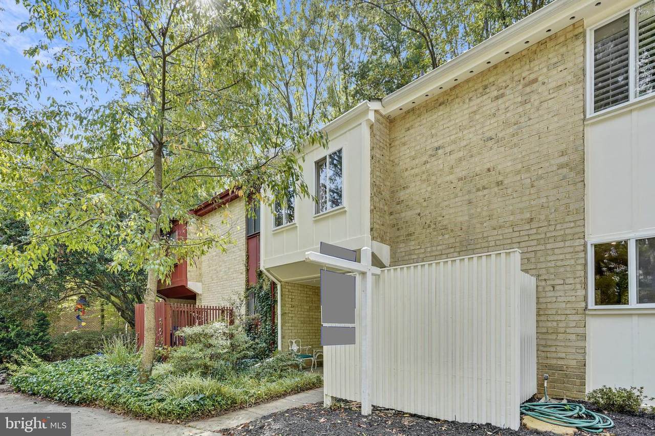 11087 Saffold Way - Photo 1