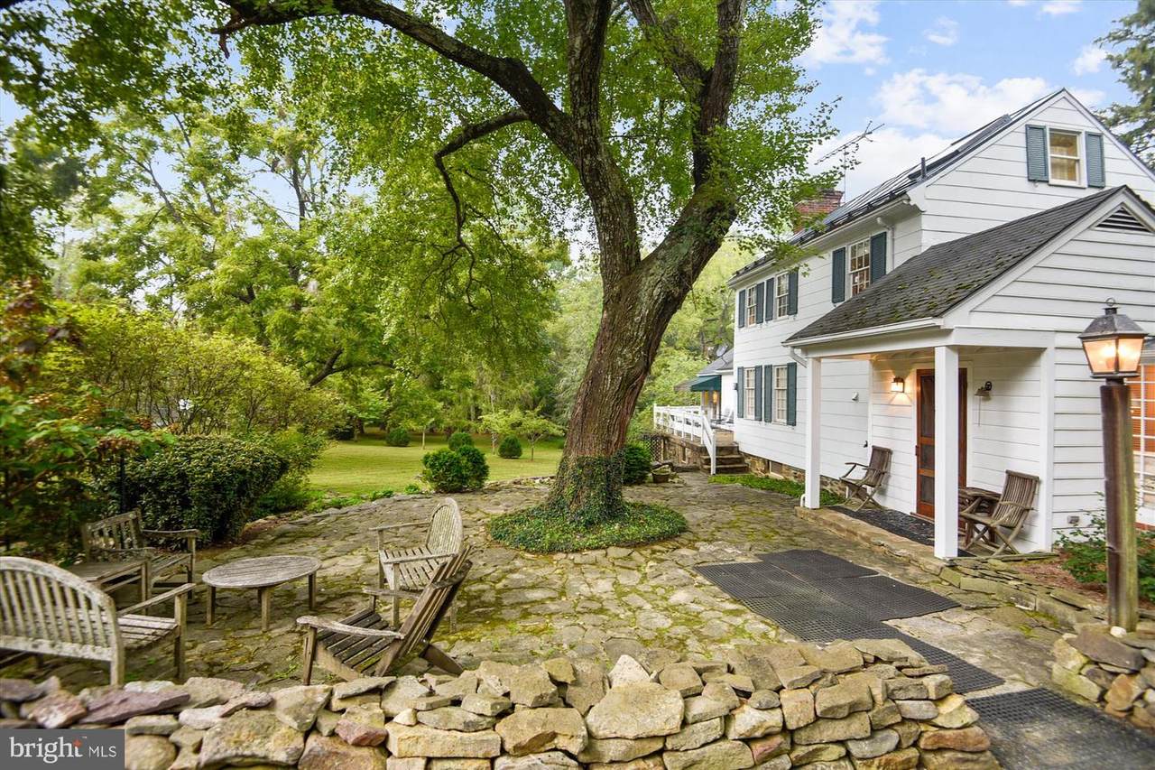 18279 Foundry - Photo 1