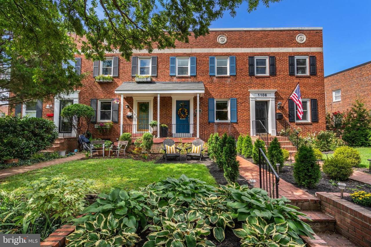 1104 Colonial Avenue - Photo 1