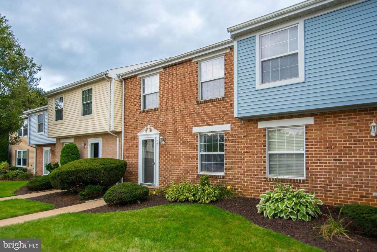 33 Williamstown Circle - Photo 1