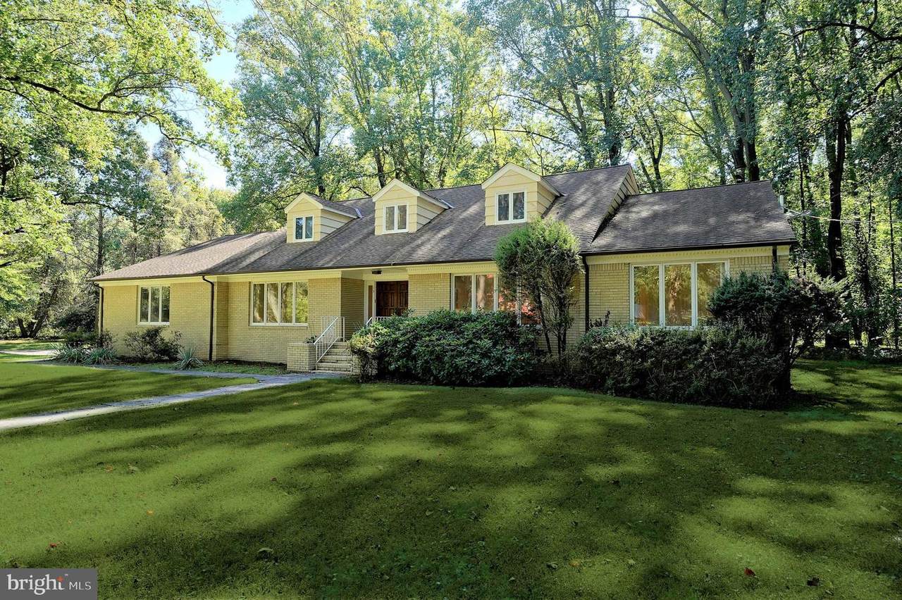15 Sunset Road - Photo 1