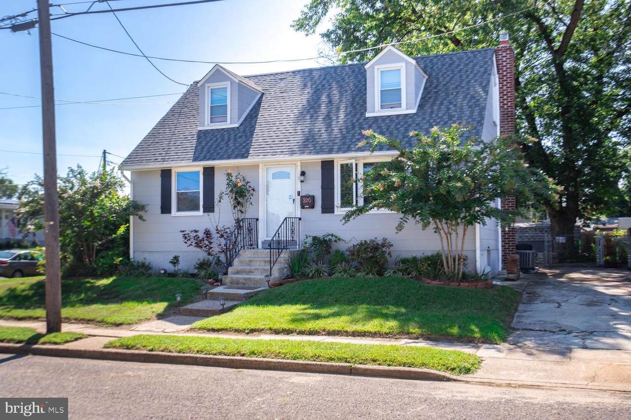 520 Chelton Avenue - Photo 1