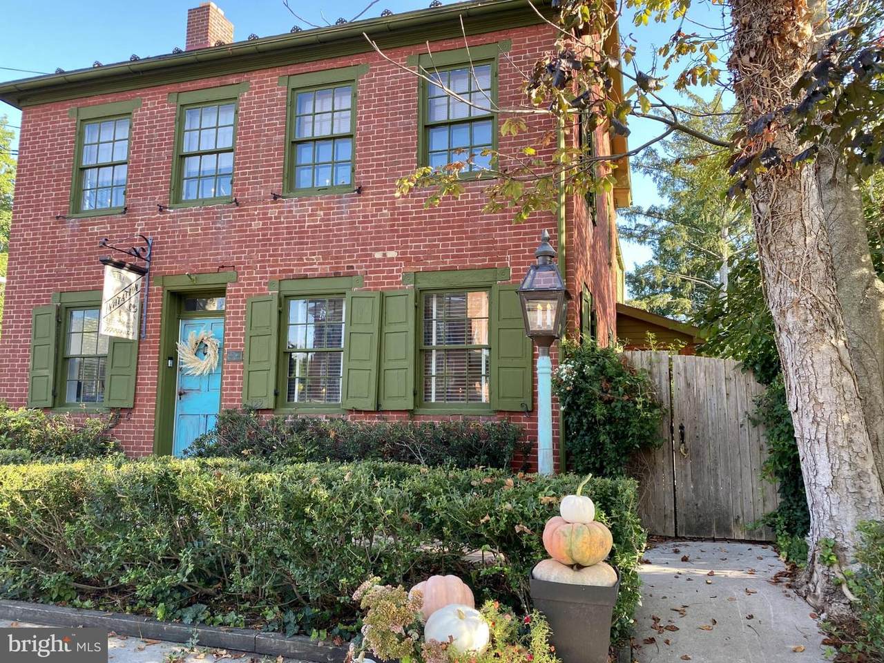 122 King Street - Photo 1