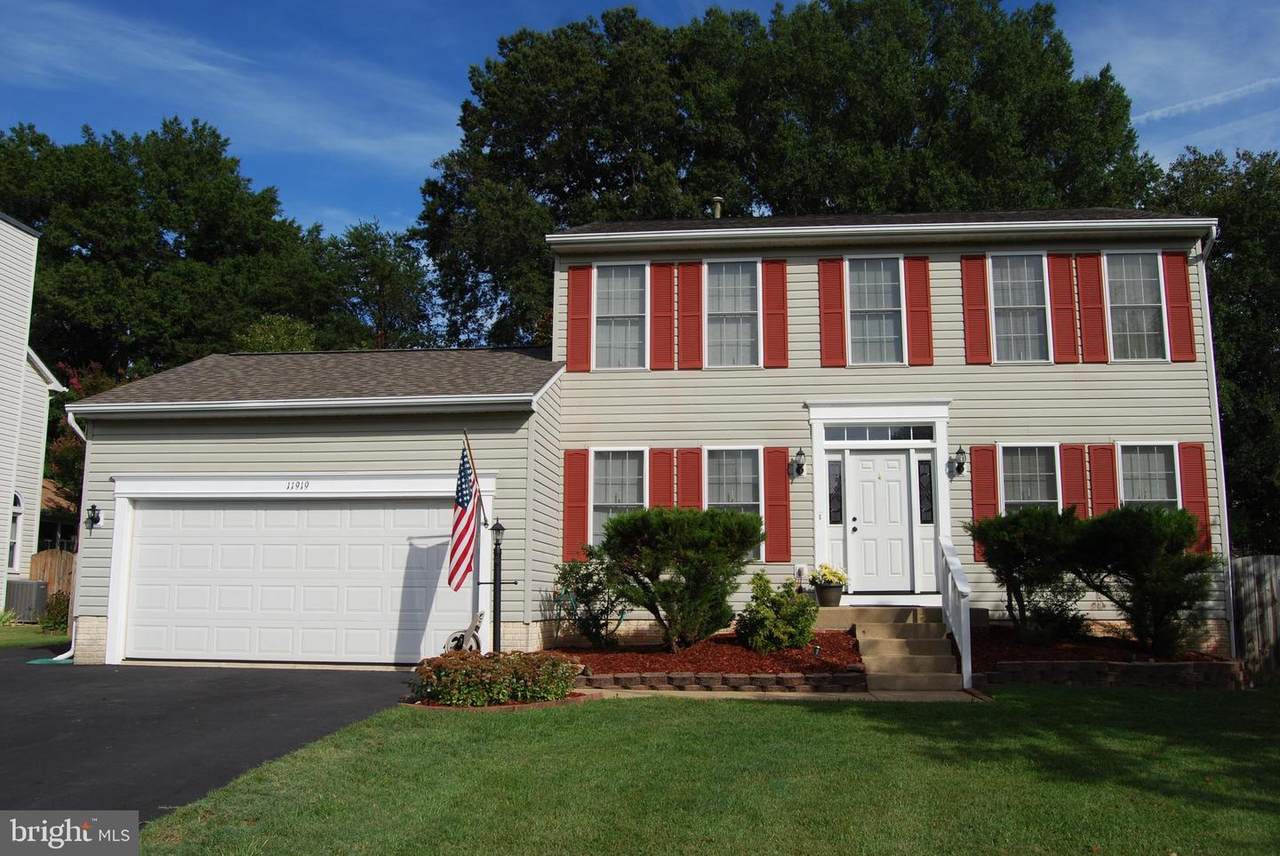 11919 Woodland View Drive - Photo 1