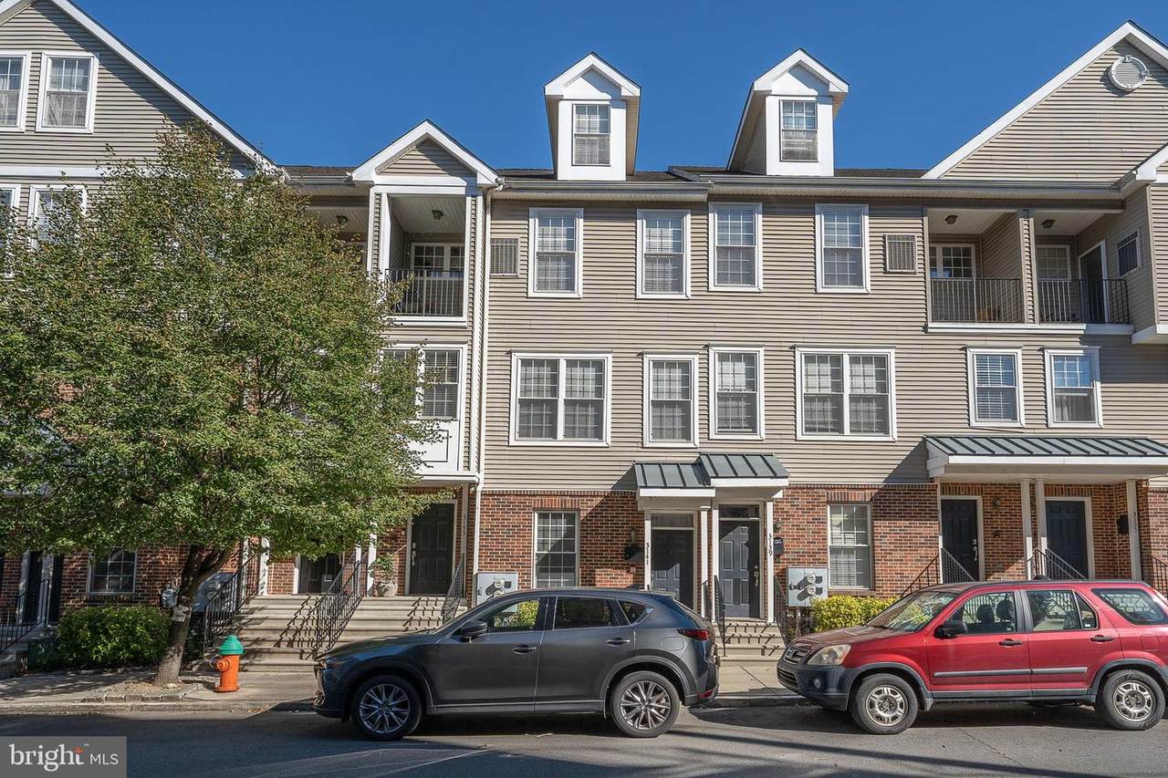 3141 Thompson Street - Photo 1