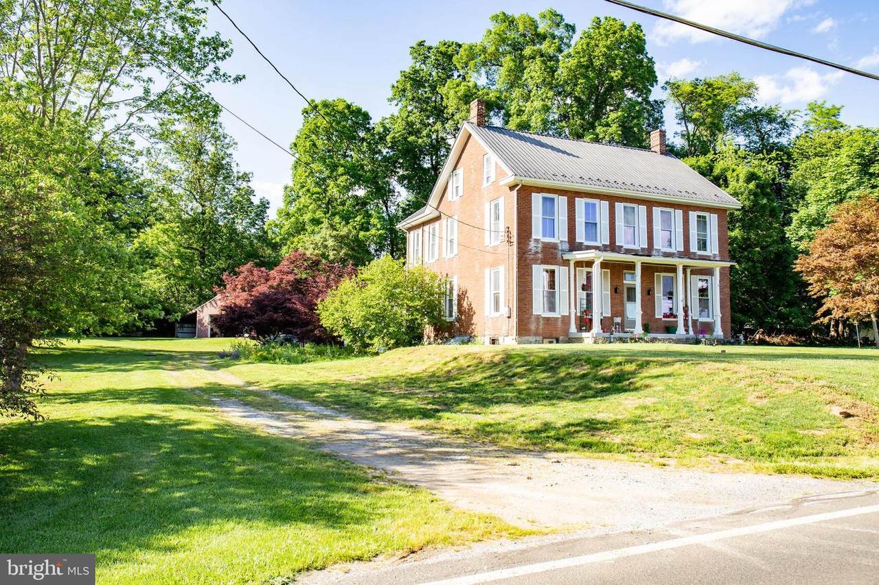 3910 Bark Hill Road - Photo 1