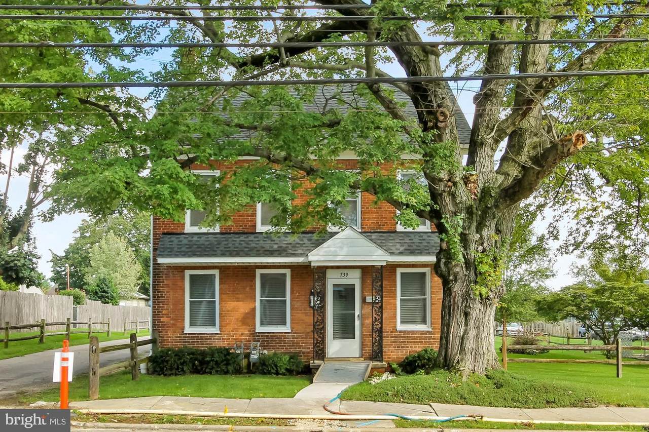 739 Broadway - Photo 1