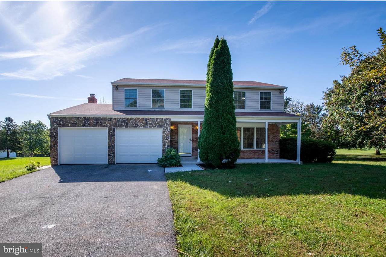 1209 Molesworth Road - Photo 1