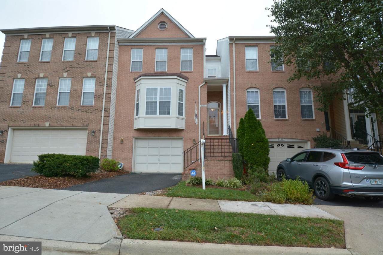 21219 Millwood Square - Photo 1