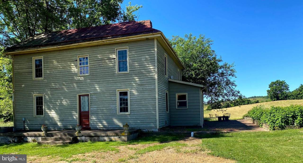 353 Middle Road - Photo 1