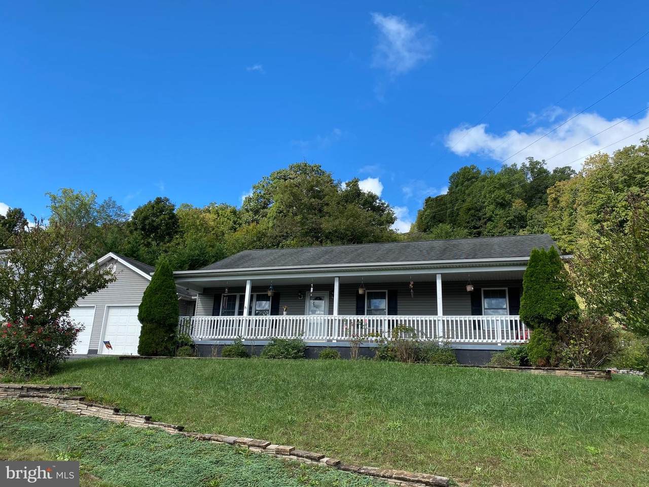 241 Southridge Drive - Photo 1