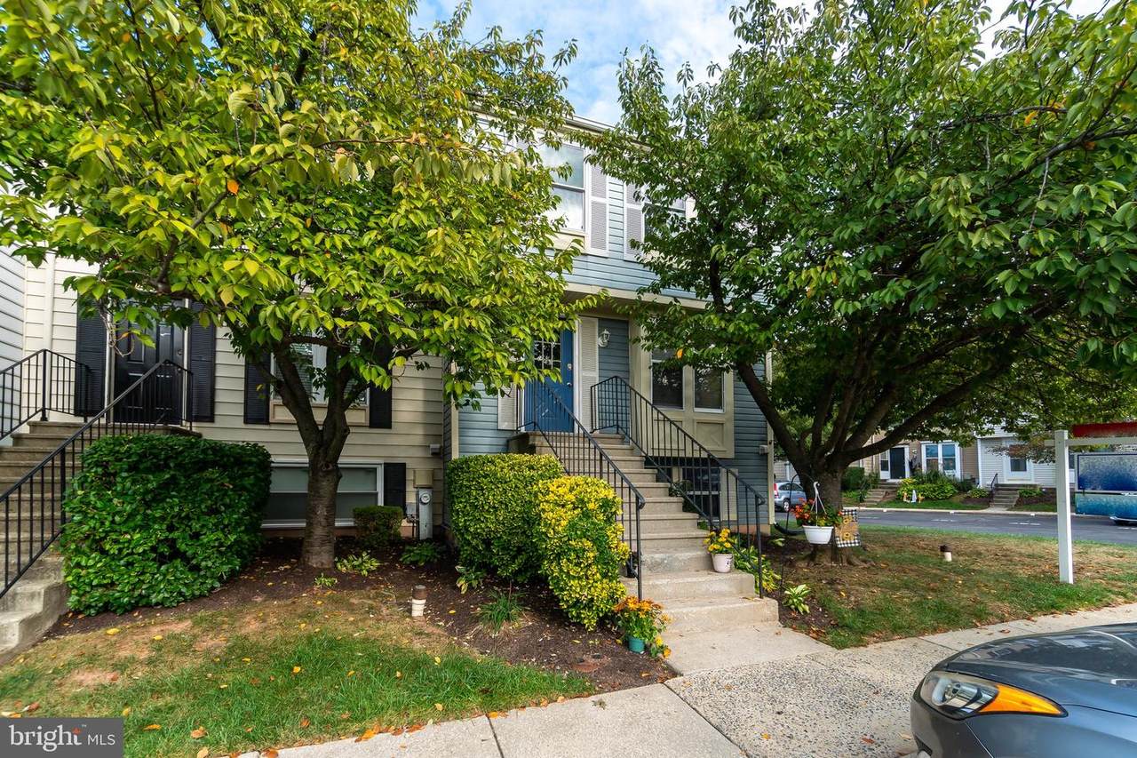 382 Valiant Circle - Photo 1
