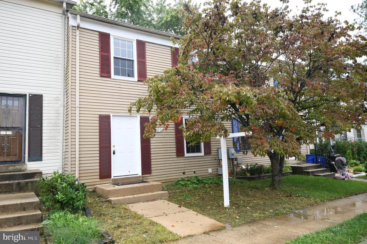 8207 Amity Circle - Photo 1