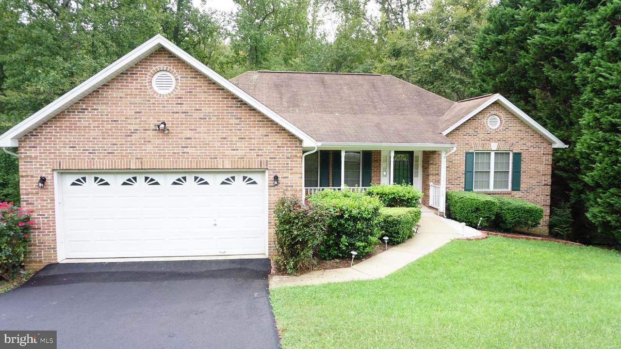 112 Hamlin Drive - Photo 1