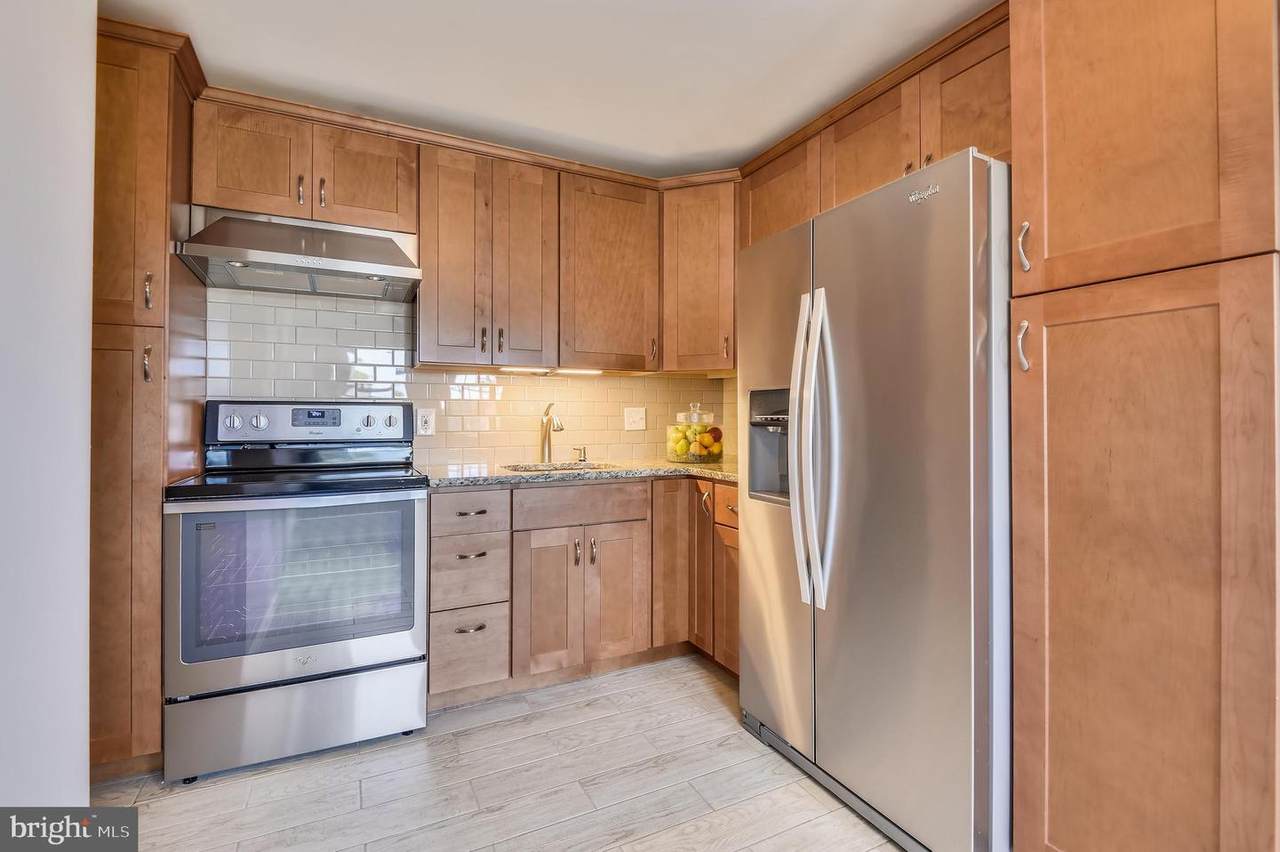 200 5TH Avenue - Photo 1