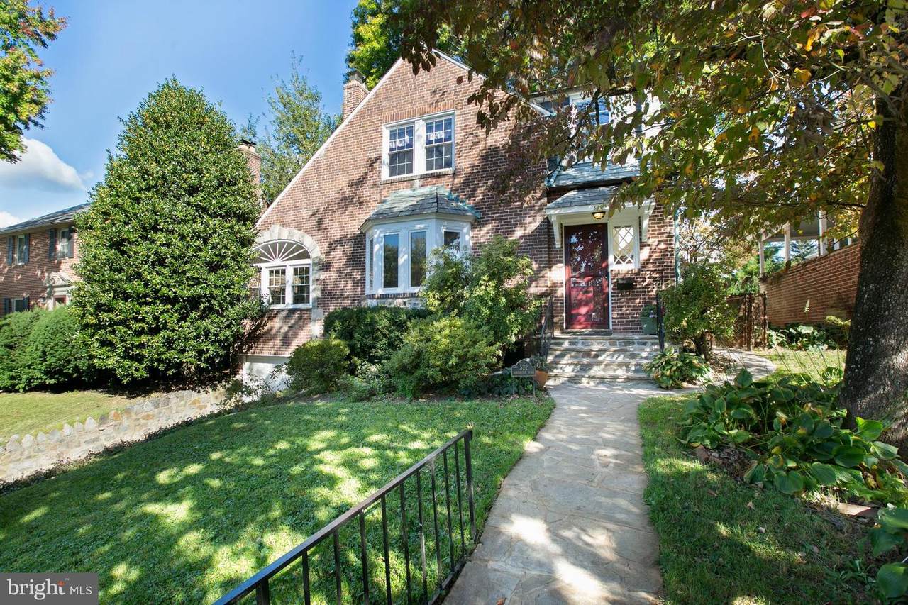 522 Overbrook - Photo 1