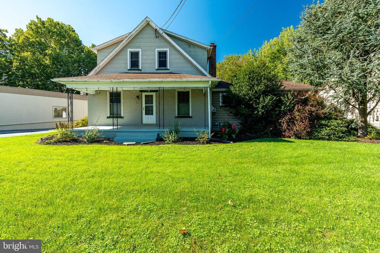 612 Cedar Street - Photo 1