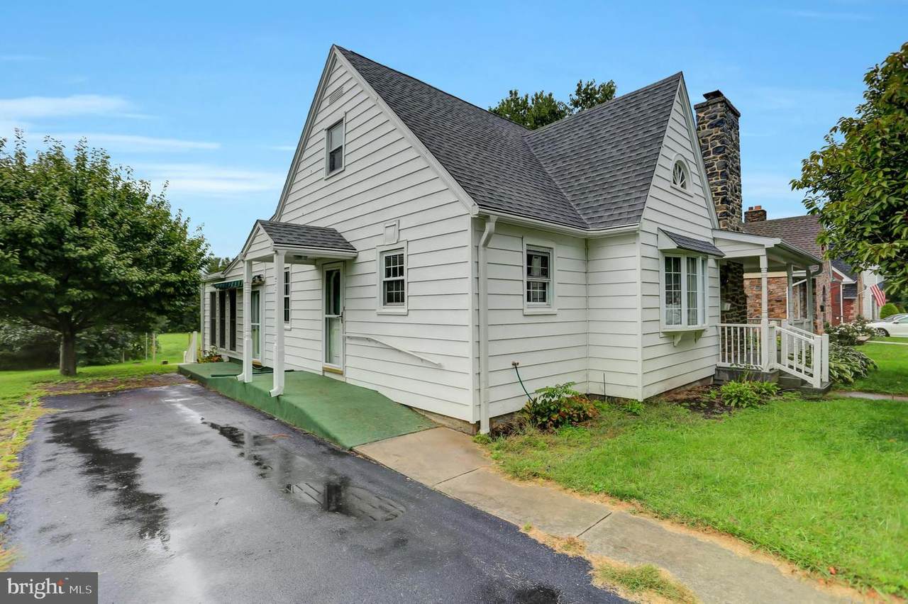 8 3RD Street - Photo 1