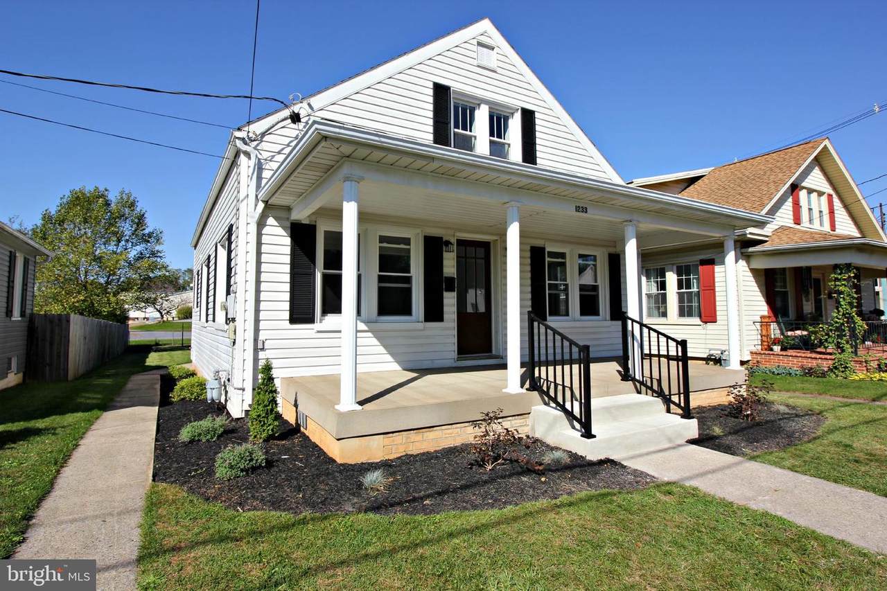 1233 S 4Th St - Photo 1