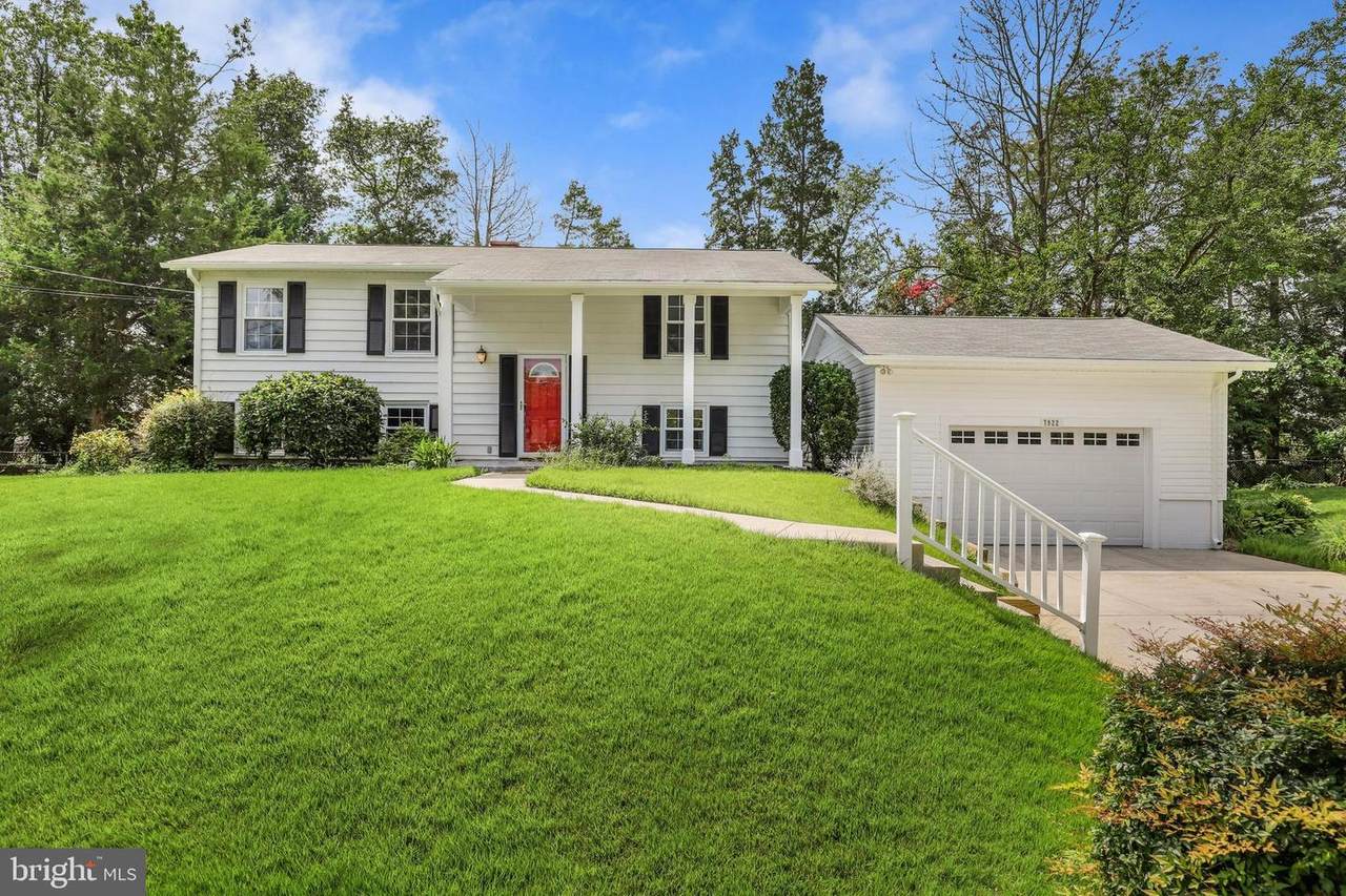 7922 Bayberry Drive - Photo 1