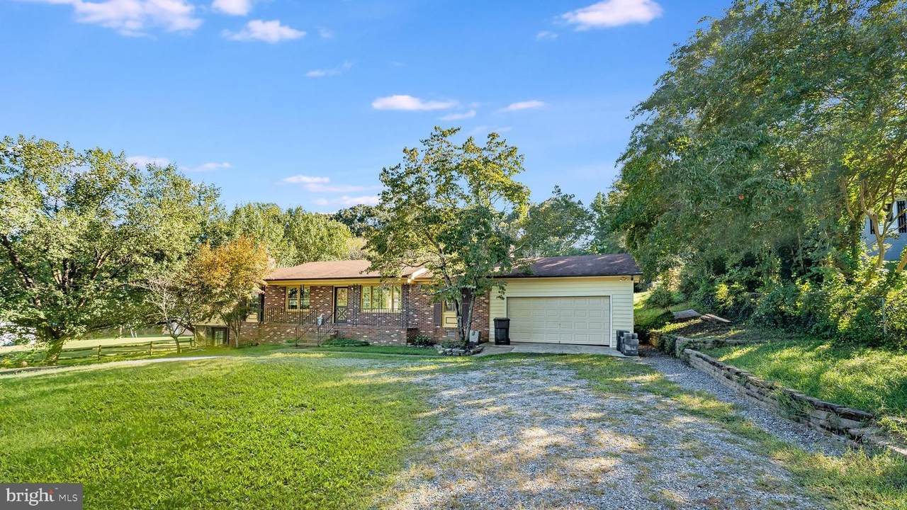 348 Chapel Green - Photo 1
