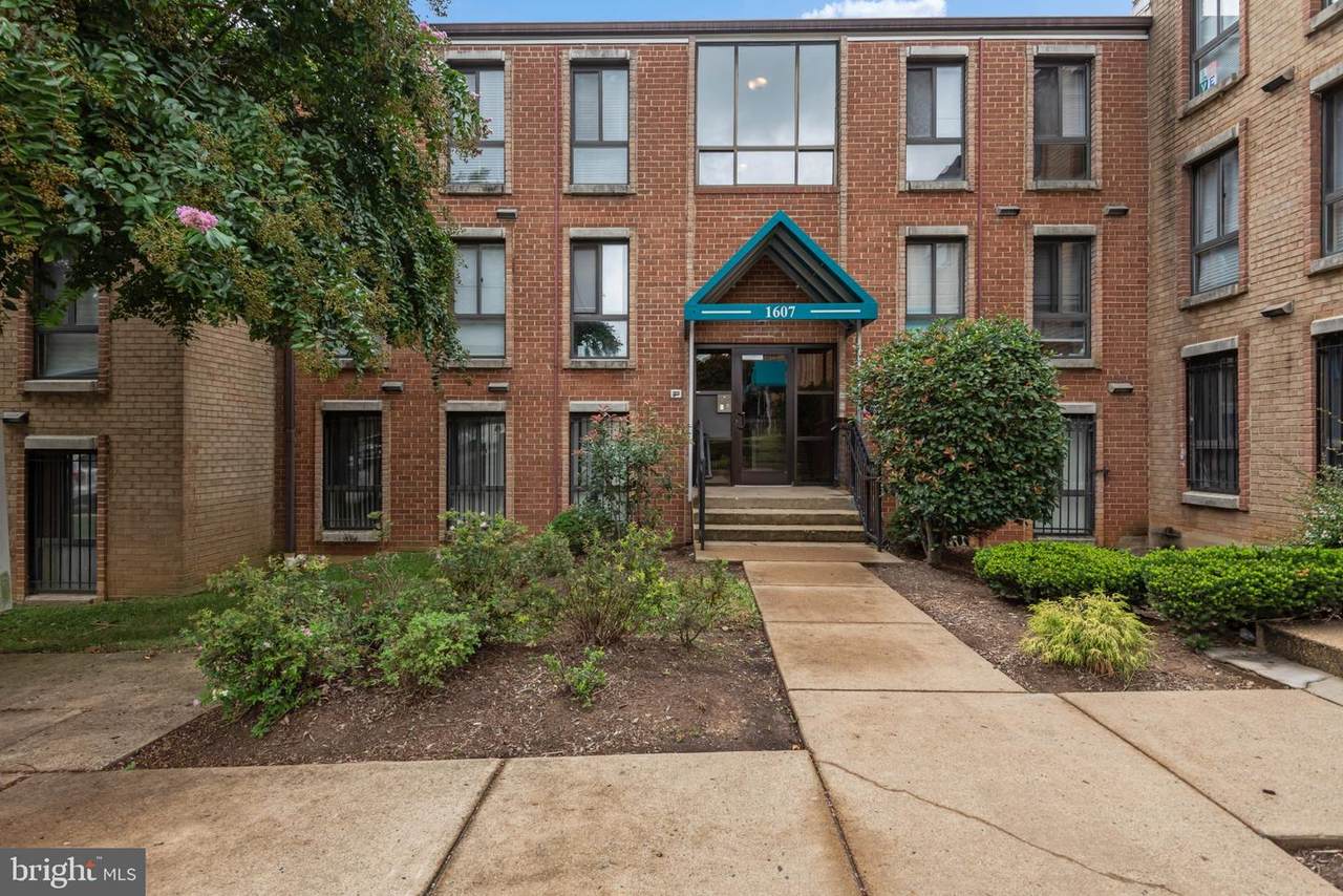 1607 Gainesville Street - Photo 1
