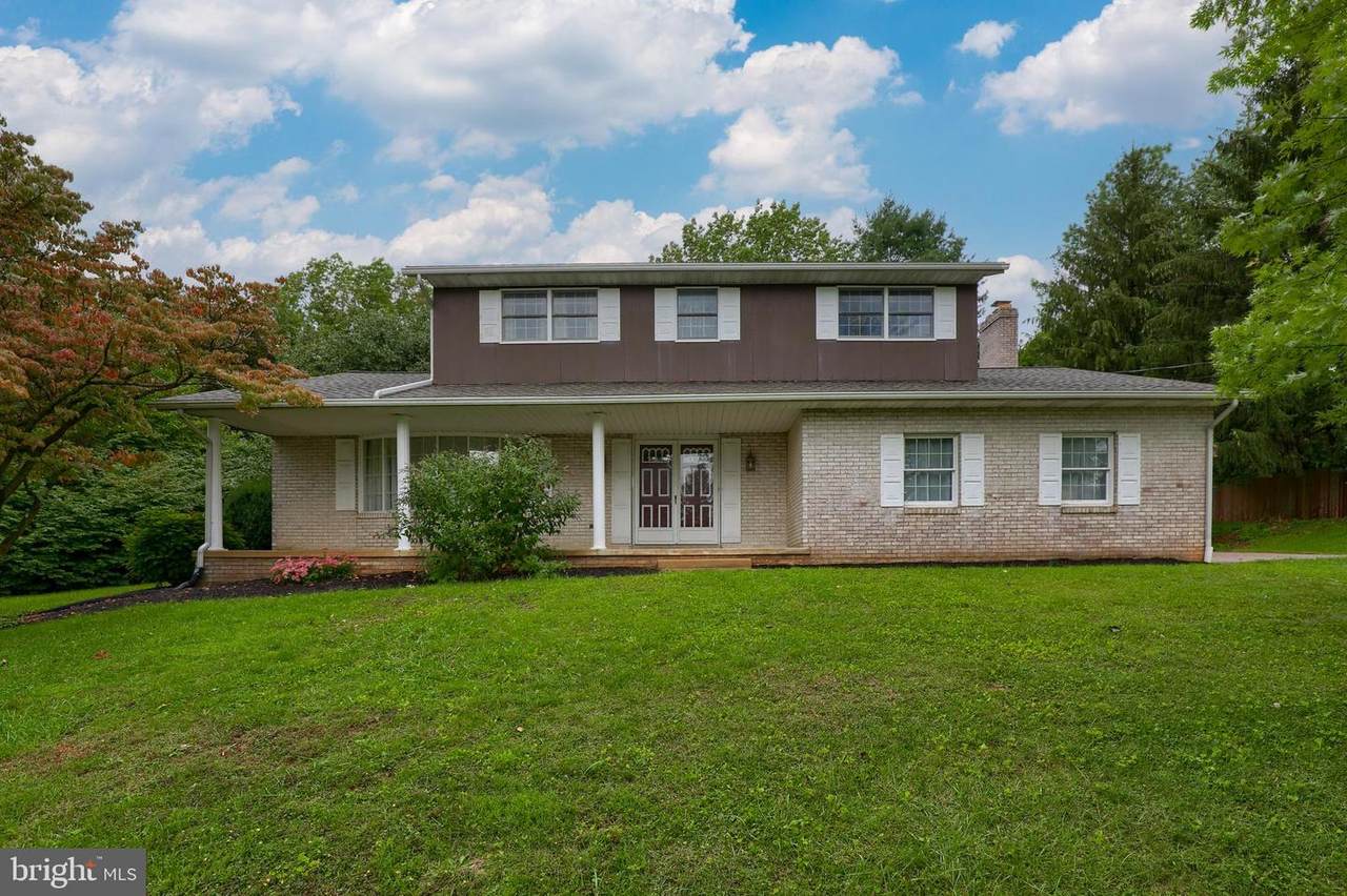 2240 Dandridge Drive - Photo 1