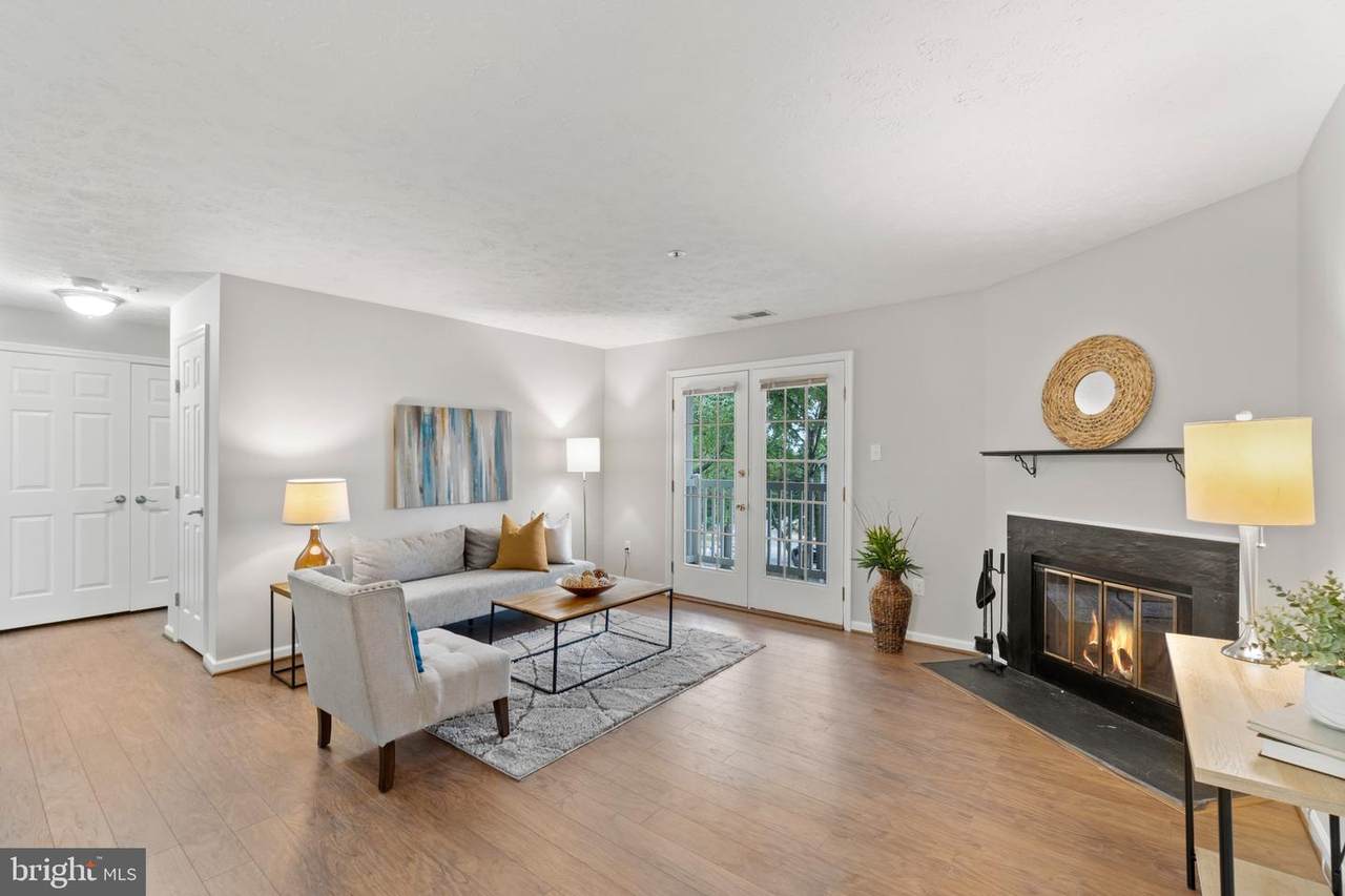 6015 Rock Glen Drive - Photo 1