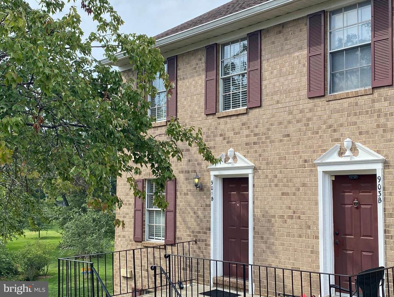 901 Rolfe Street - Photo 1
