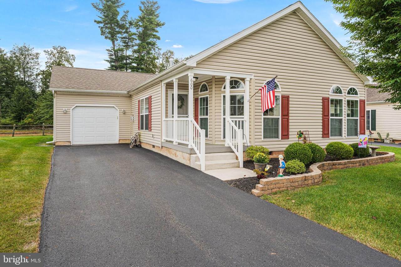 600 Blue Bell Springs Drive - Photo 1