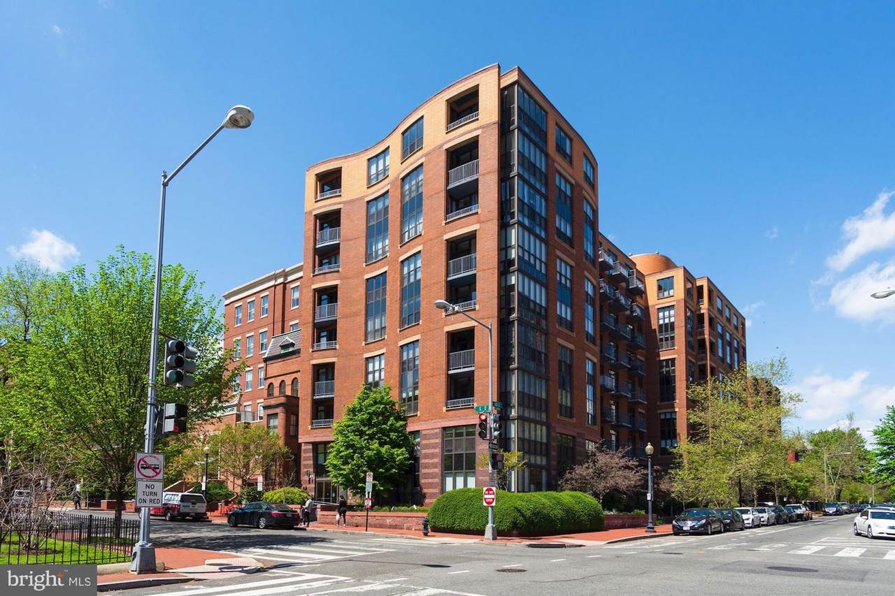 1001 L Street - Photo 1