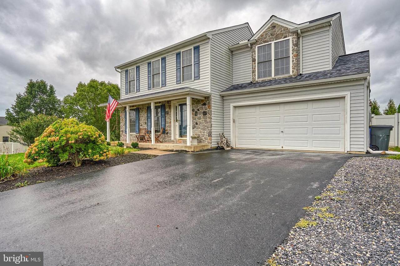 130 Thomas Drive - Photo 1