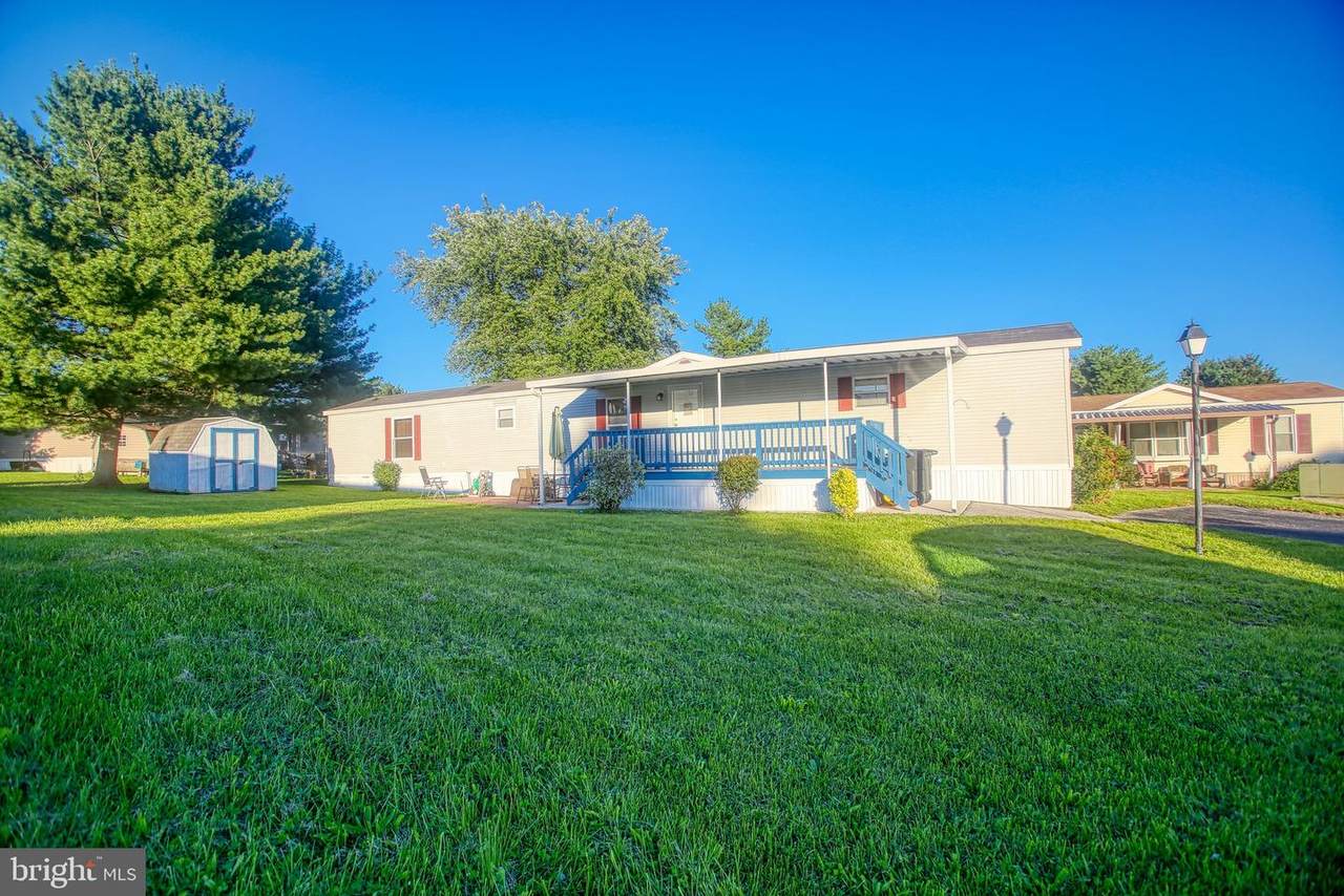 106 Honey Locust Circle - Photo 1