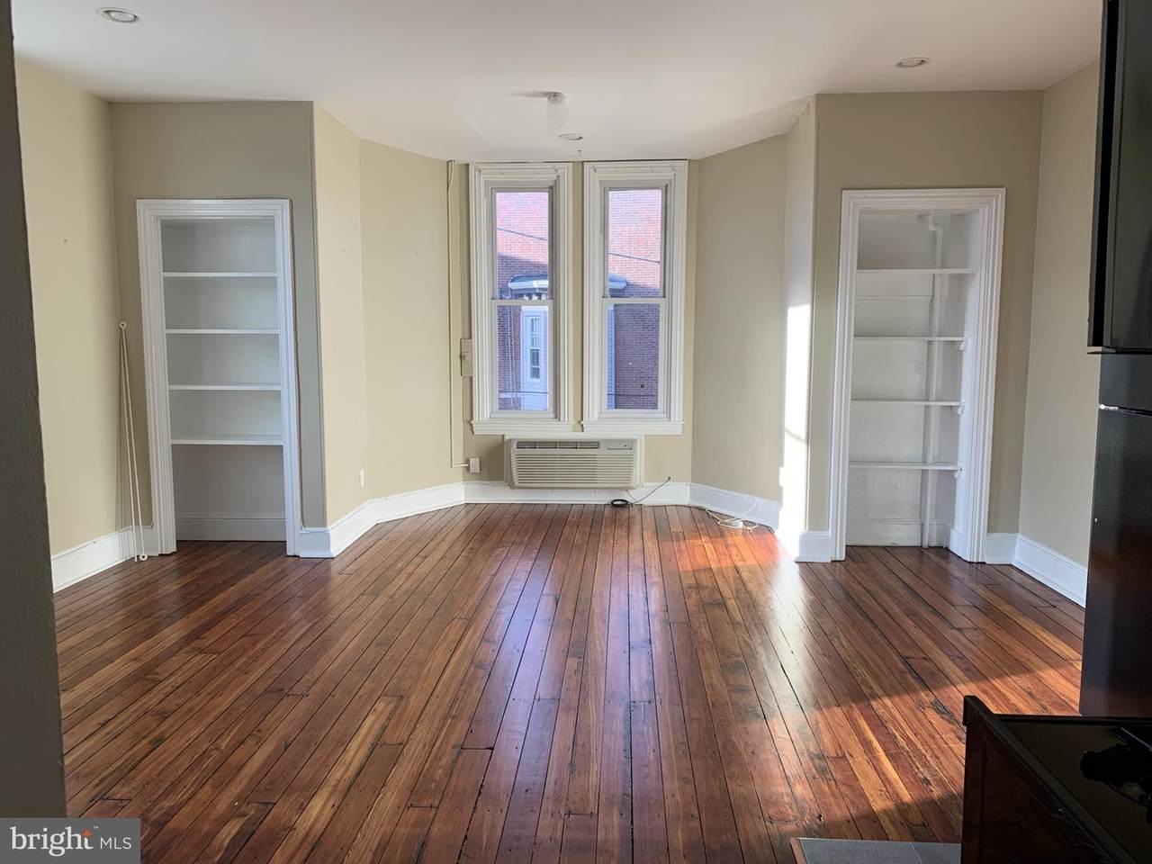 2545 Brown Street - Photo 1
