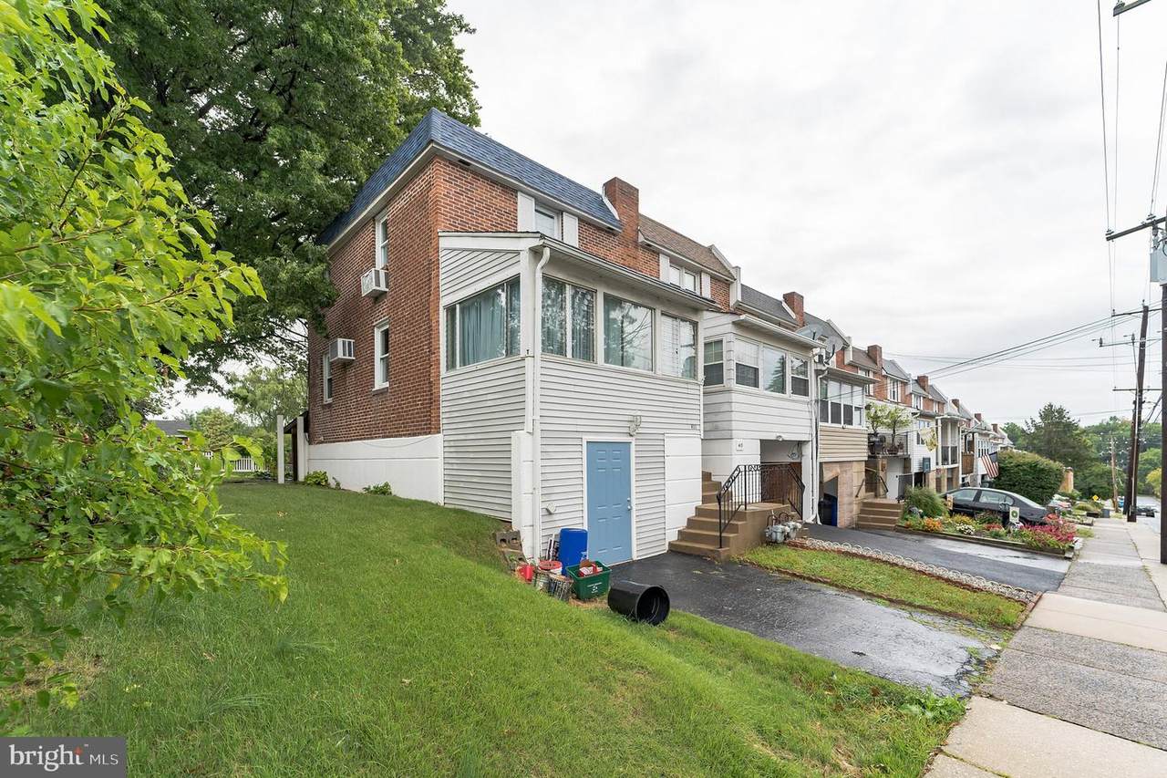 411 Broadway Avenue - Photo 1