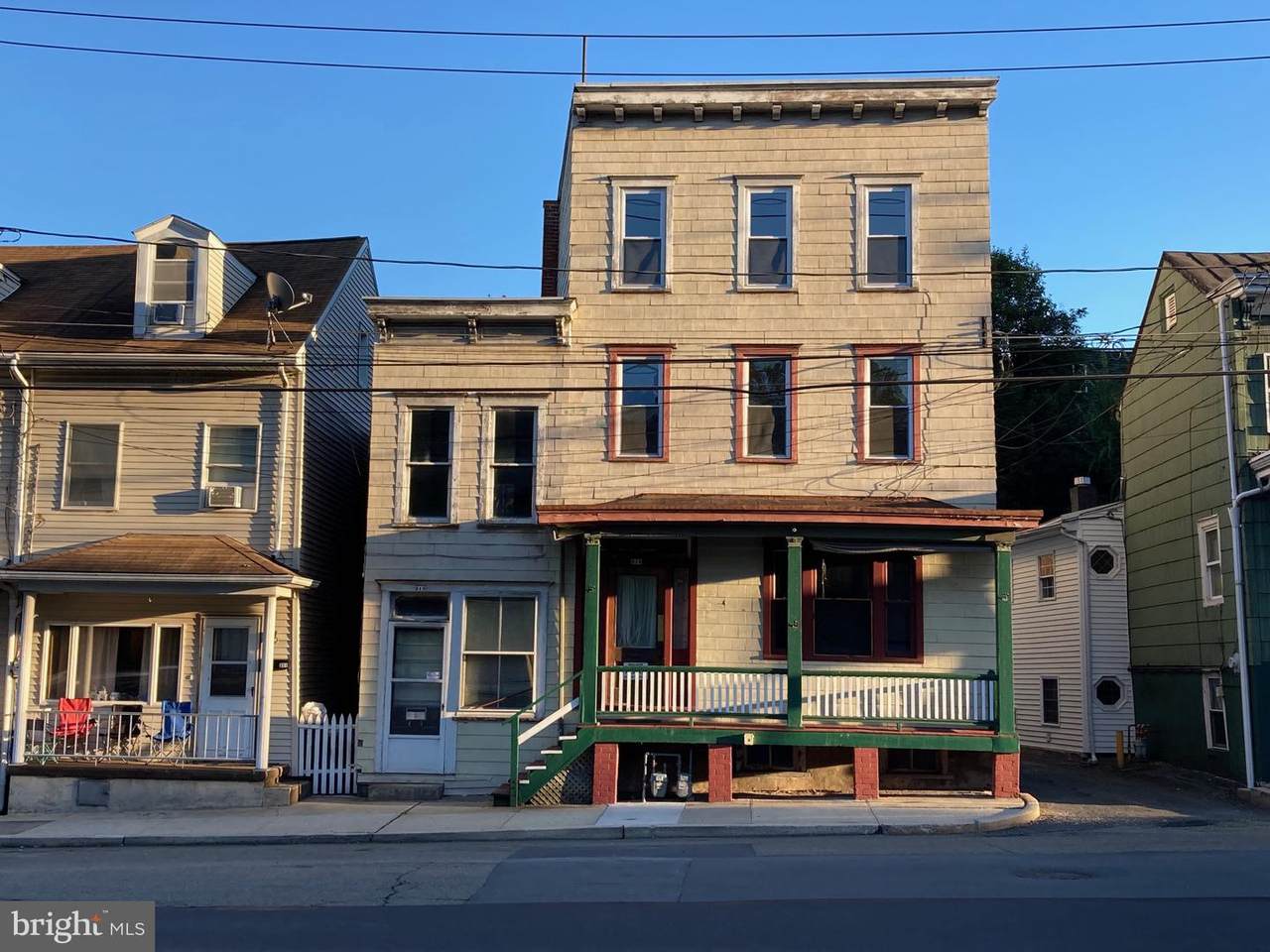 313-15 Laurel - Photo 1