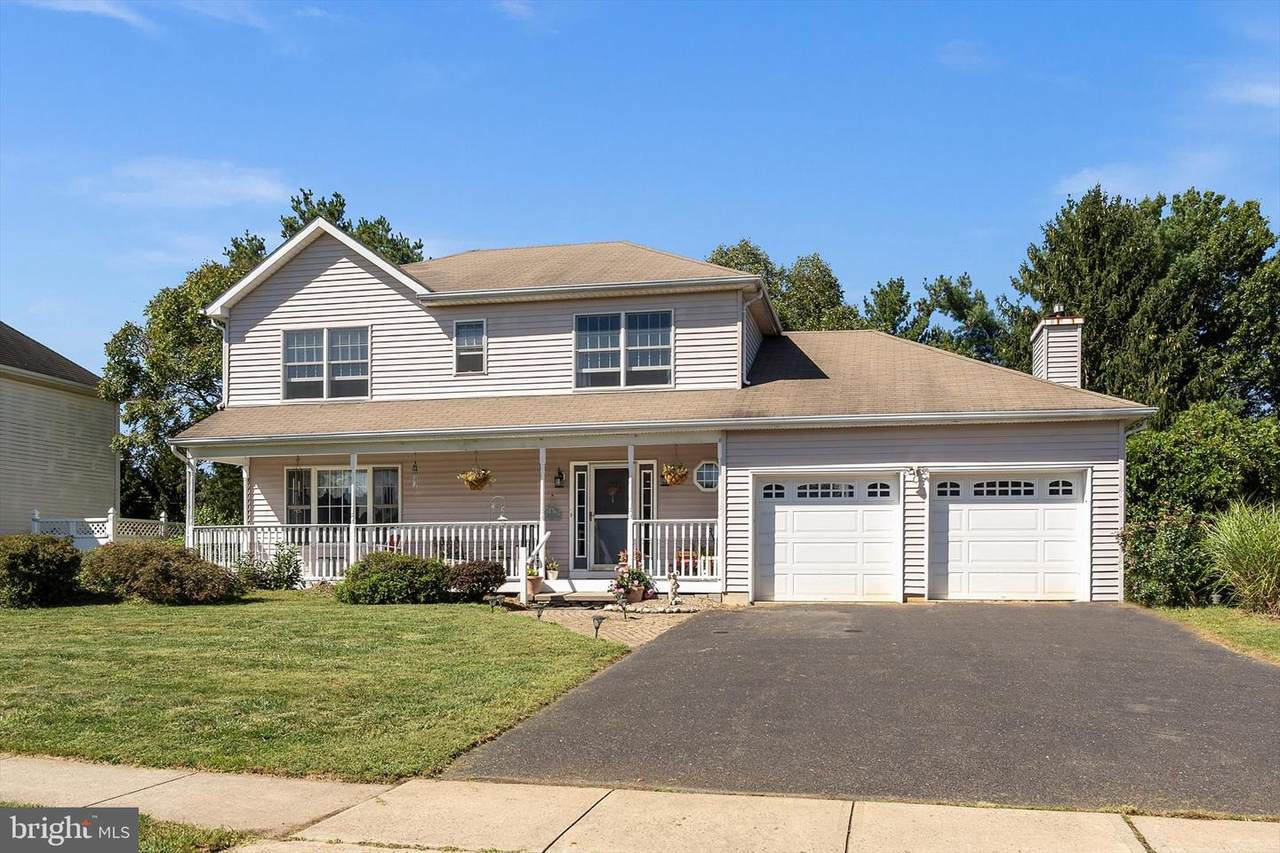83 Joni Ave - Photo 1