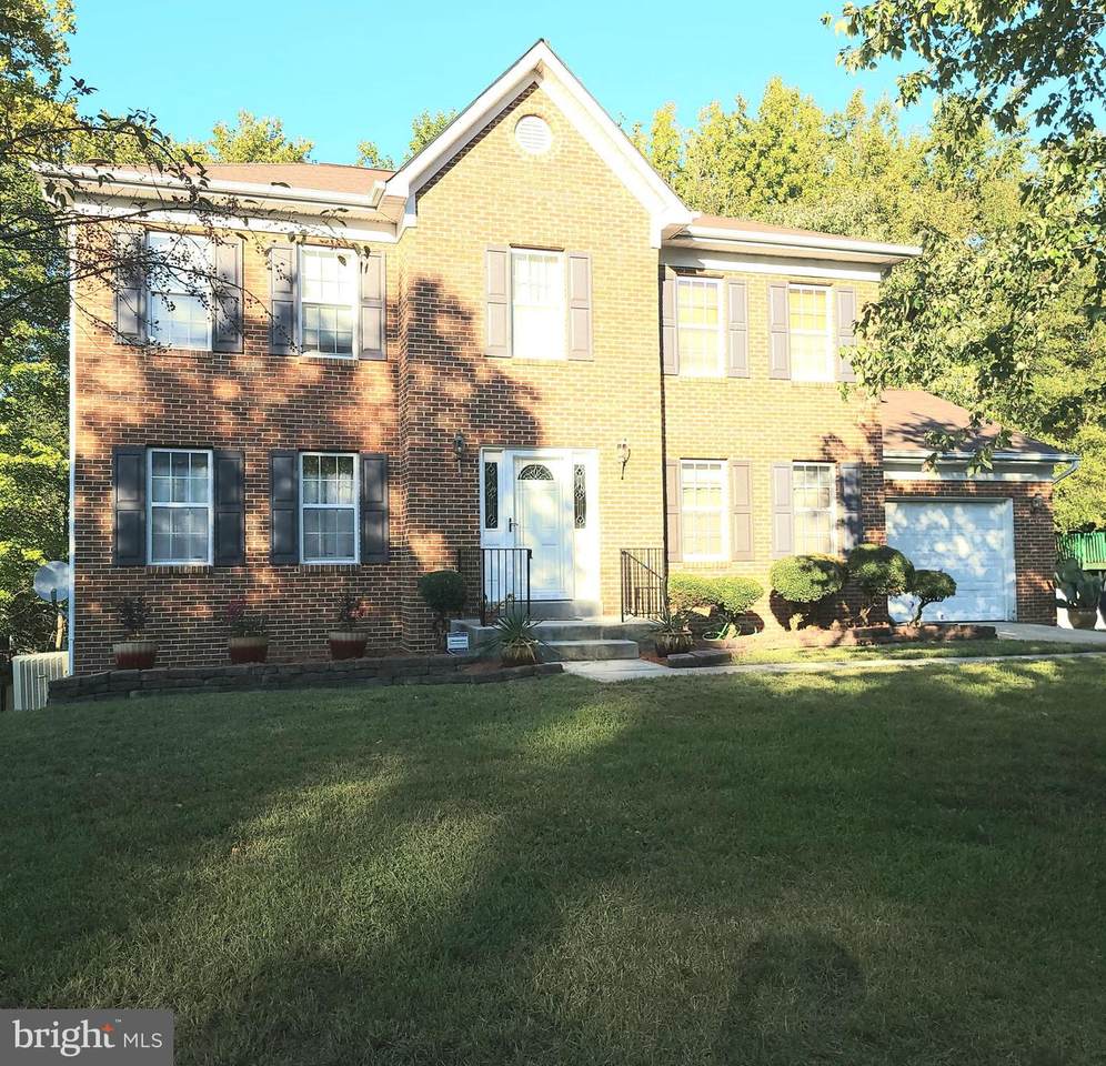 810 Buckmaster Lane - Photo 1