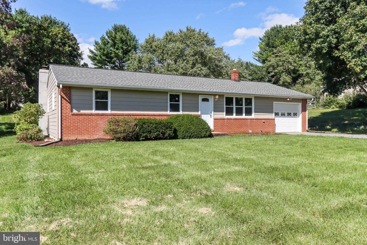 2324 Pin Oak Drive - Photo 1