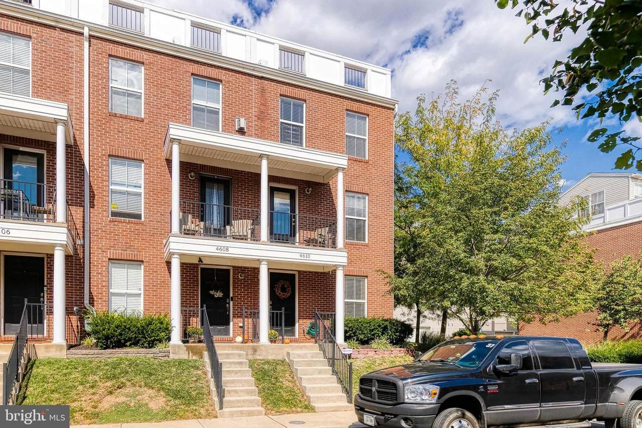 4610 Dillon Street - Photo 1