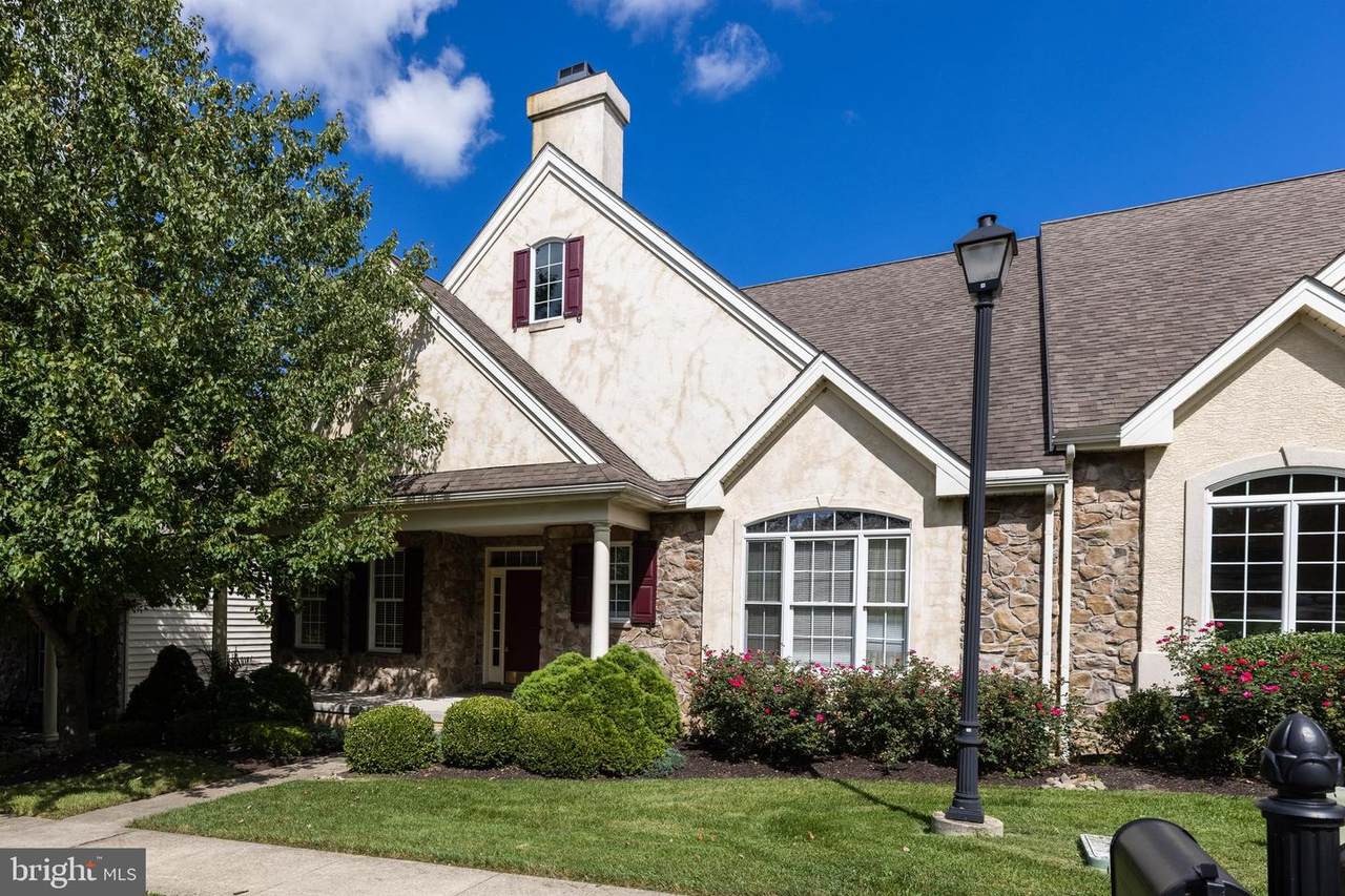 8 Henley Drive - Photo 1