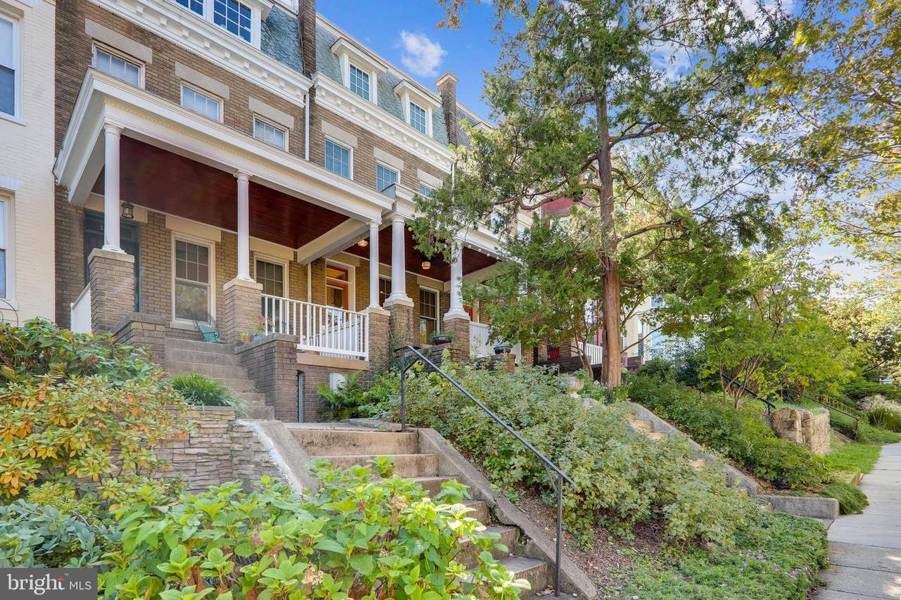 1130 Girard Street - Photo 1